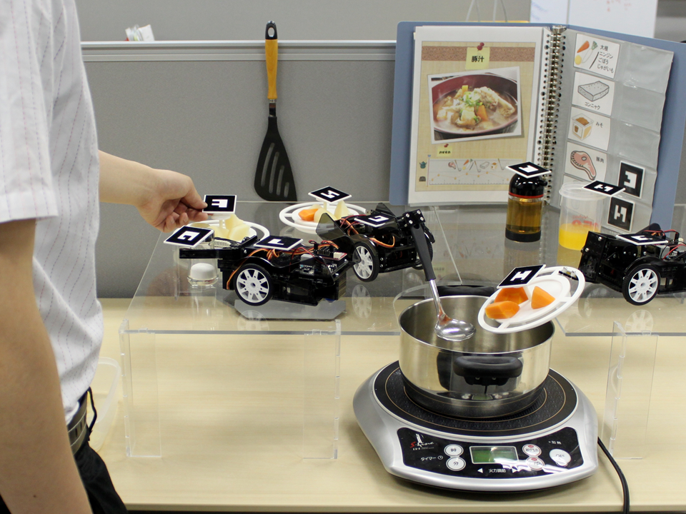 Для сборки робота который готовит блинчики. Робот для готовки еды. Бытовые роботы. Робот для готовки пиццы. Робот кулинар.